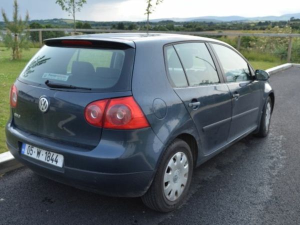 Volkswagen Golf Hatchback, Petrol, 2005, Blue