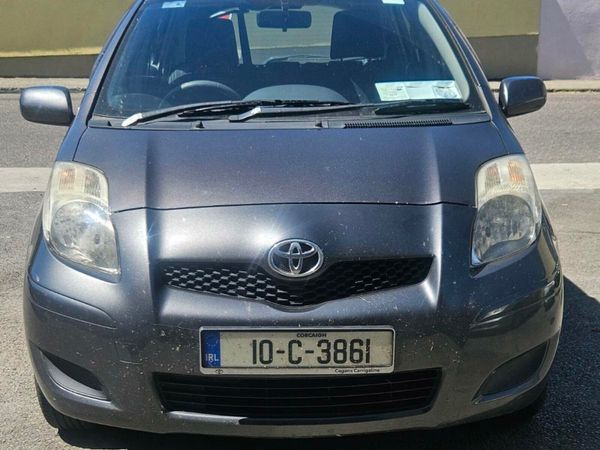 Toyota Yaris Hatchback, Petrol, 2010, Grey