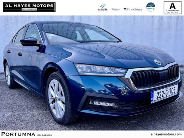 Skoda Octavia Saloon, Diesel, 2022, Blue