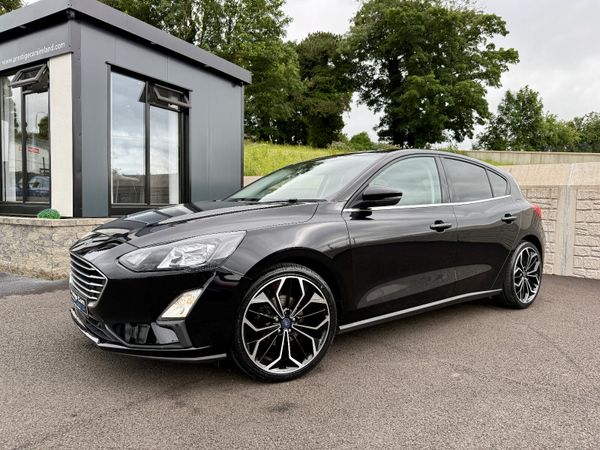 Ford Focus Hatchback, Diesel, 2021, Black