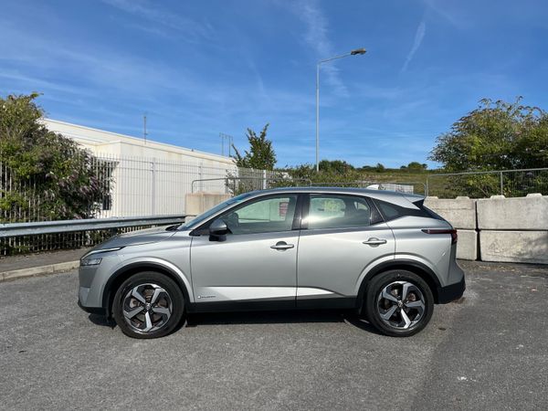 Nissan Qashqai MPV, Petrol, 2023, Grey