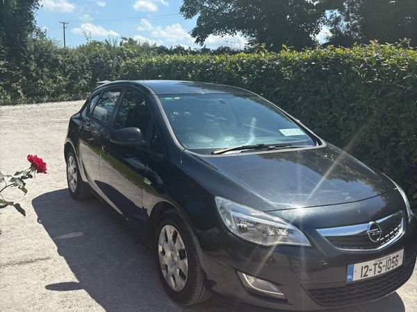 Opel Astra MPV, Diesel, 2012, Black