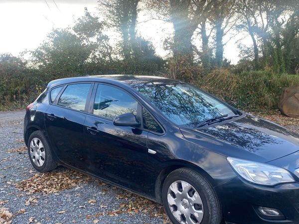 Opel Astra MPV, Diesel, 2012, Black