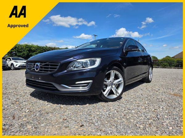 Volvo S60 Saloon, Petrol, 2017, Blue