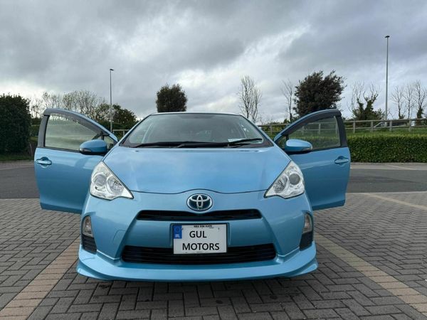 Toyota Aqua Hatchback, Petrol Hybrid, 2013, Blue