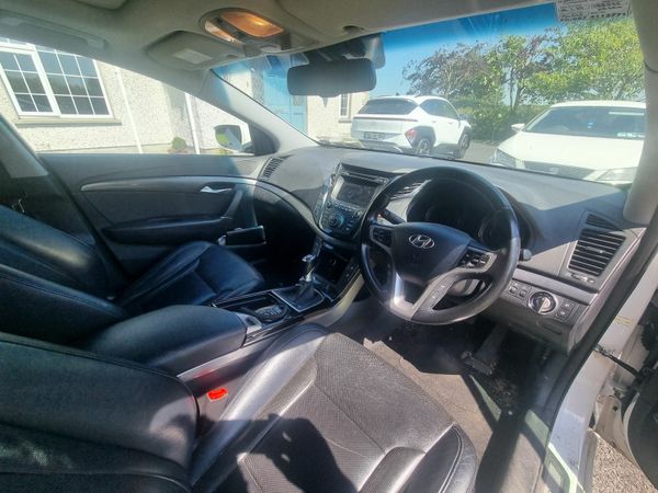 Hyundai i40 Estate, Diesel, 2012, White