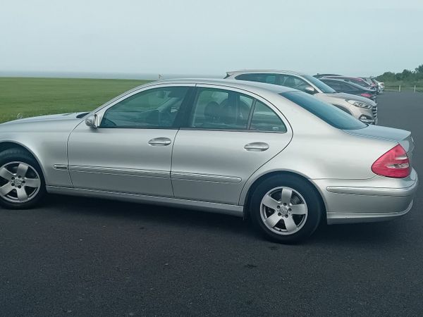 Mercedes-Benz E-Class Saloon, Petrol, 2006, Silver