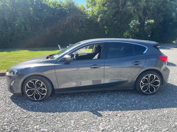 Ford Focus Hatchback, Diesel, 2020, Grey