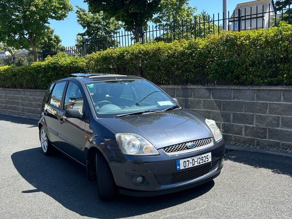 Ford Fiesta Hatchback, Petrol, 2007, Silver