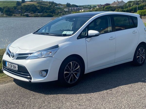 Toyota Verso MPV, Diesel, 2017, White