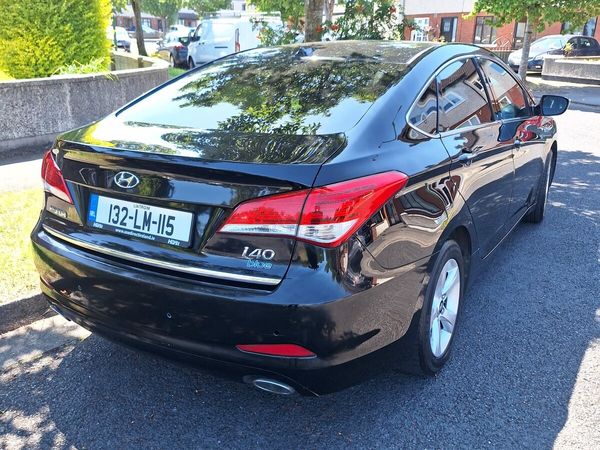 Hyundai i40 Saloon, Diesel, 2013, Black