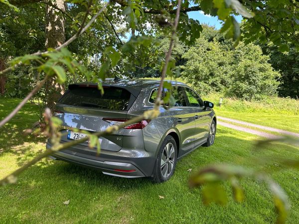 Skoda Enyaq Estate/Jeep, Electric, 2023, Grey