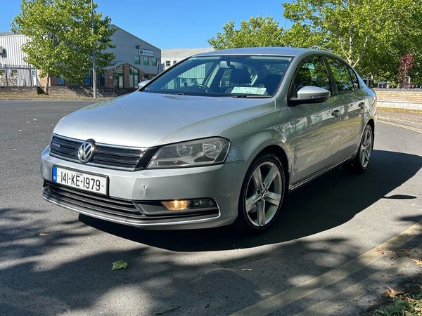 Volkswagen Passat Saloon, Diesel, 2014, Silver