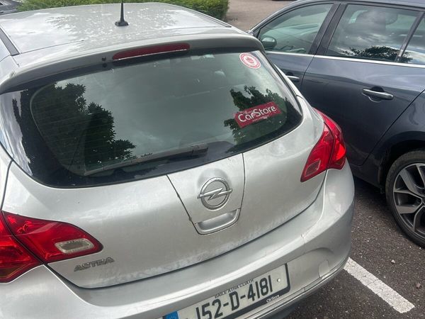 Opel Astra Hatchback, Diesel, 2015, Silver
