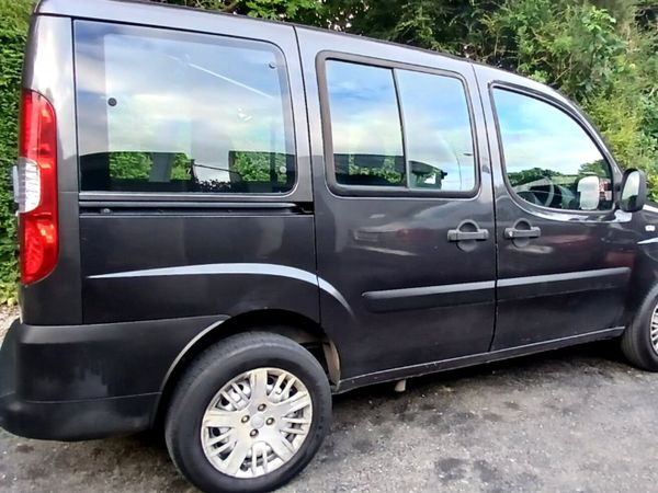 Fiat Doblo MPV, Diesel, 2009, Grey