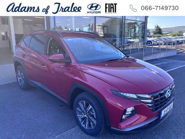Hyundai Tucson MPV, Petrol Hybrid, 2021, Red