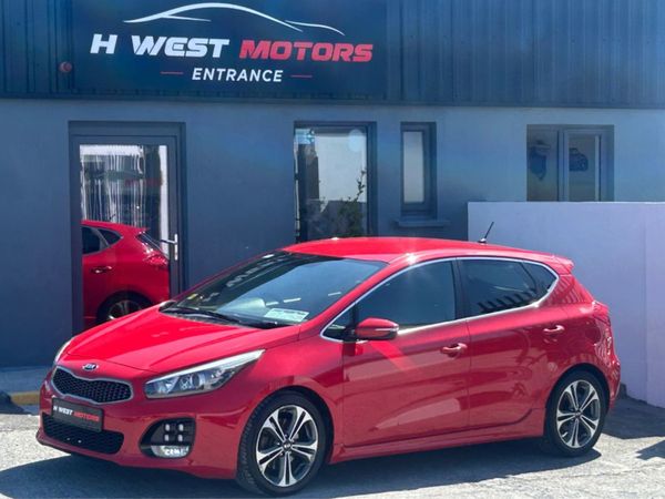 Kia Ceed Hatchback, Petrol, 2017, Red