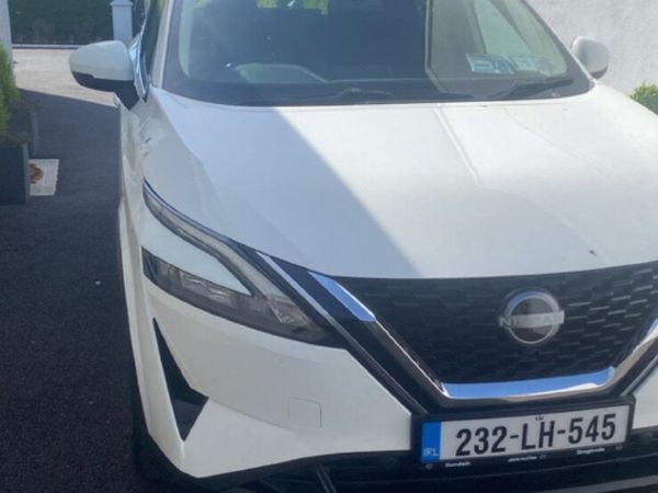 Nissan Qashqai MPV, Petrol, 2023, White