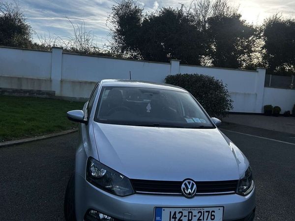 Volkswagen Polo Hatchback, Petrol, 2014, Silver
