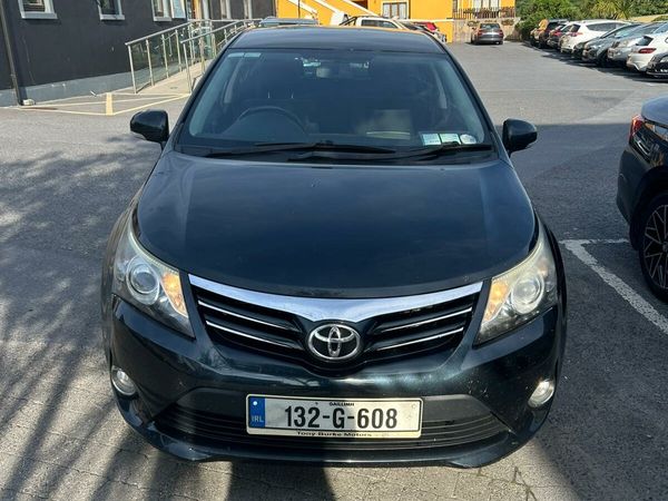 Toyota Avensis Saloon, Diesel, 2013, Grey