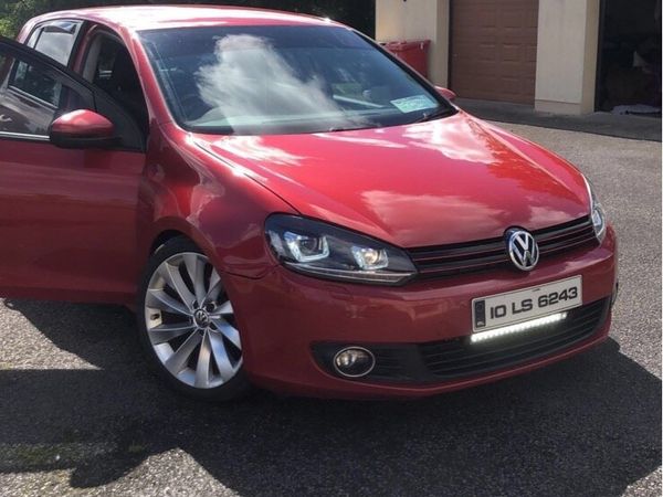 Volkswagen Golf Hatchback, Diesel, 2010, Red
