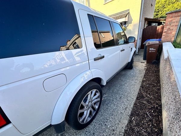 Land Rover Discovery SUV, Diesel, 2016, White
