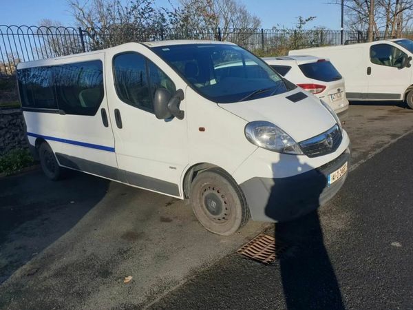 Opel Vivaro Estate, Diesel, 2014, White