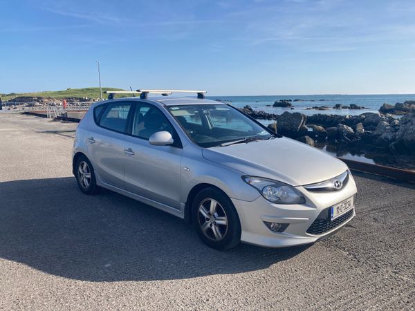Hyundai i30 Hatchback, Diesel, 2011, Silver