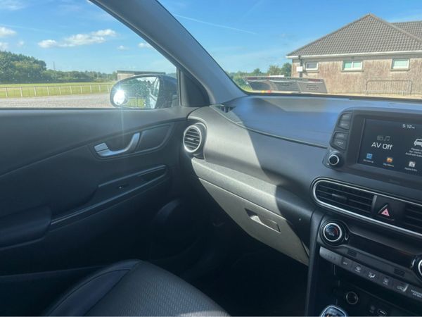 Hyundai KONA MPV, Petrol, 2018, Grey