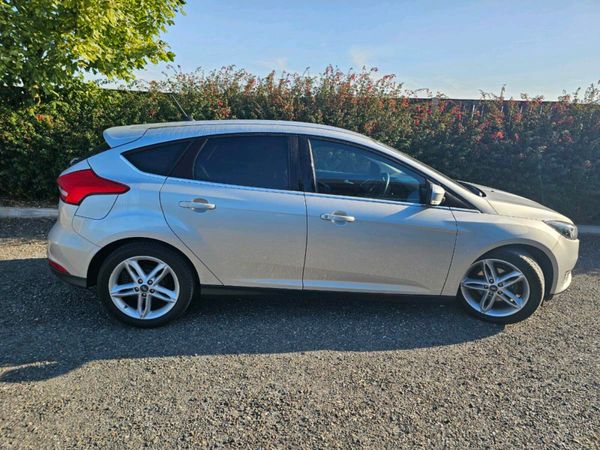 Ford Focus Hatchback, Petrol, 2017, Silver