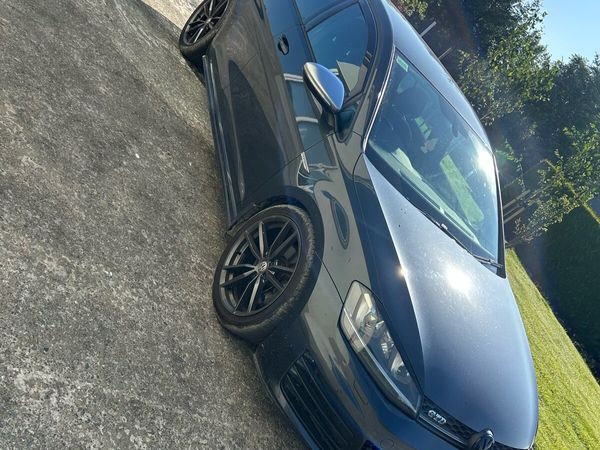 Volkswagen Golf Hatchback, Diesel, 2015, Grey