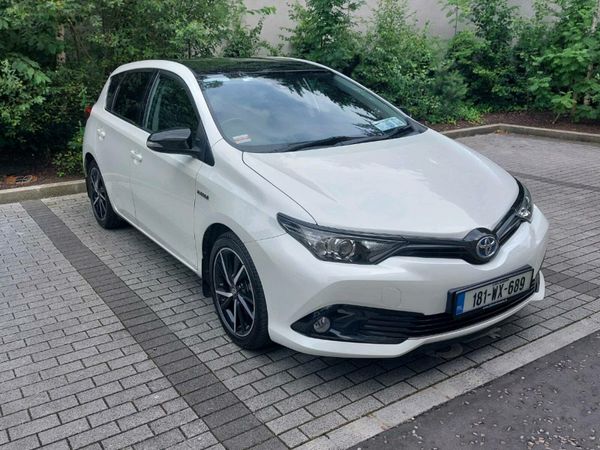 Toyota Auris MPV, Petrol Hybrid, 2018, White