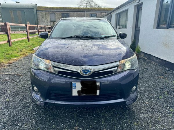 Toyota Corolla Estate, Petrol Hybrid, 2014, Blue