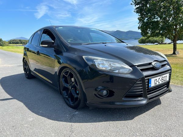 Ford Focus Hatchback, Diesel, 2012, Black
