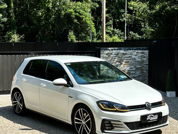 Volkswagen Golf Hatchback, Diesel, 2018, White