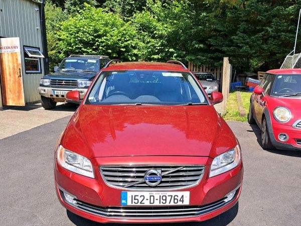 Volvo V70 Estate/Jeep, Diesel, 2015, Red