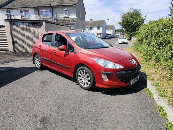 Peugeot 308 Hatchback, Petrol, 2008, Red