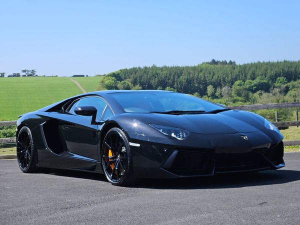 Lamborghini Aventador Coupe, Petrol, 2014, Black