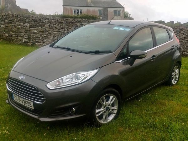 Ford Fiesta Hatchback, Petrol, 2017, Grey