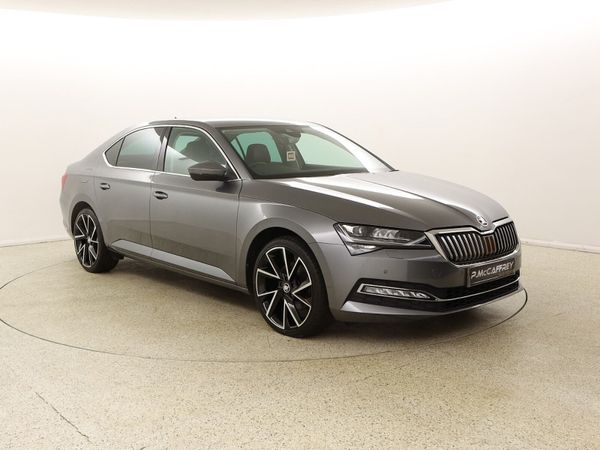 Skoda Superb Hatchback, Diesel, 2023, Grey