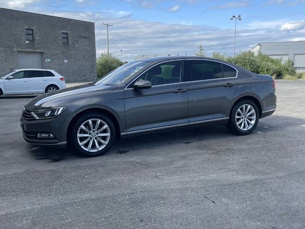Volkswagen Passat Saloon, Diesel, 2015, Grey