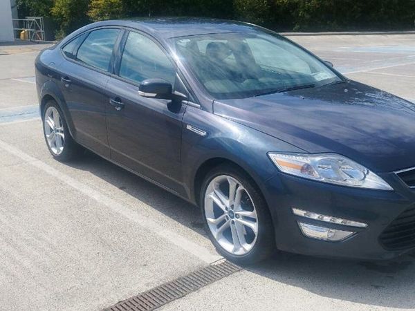 Ford Mondeo Hatchback, Diesel, 2013, Grey