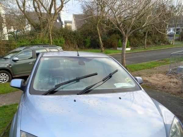 Ford Focus Saloon, Petrol, 2006, Blue