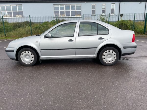 Volkswagen Bora Saloon, Petrol, 2003, Silver