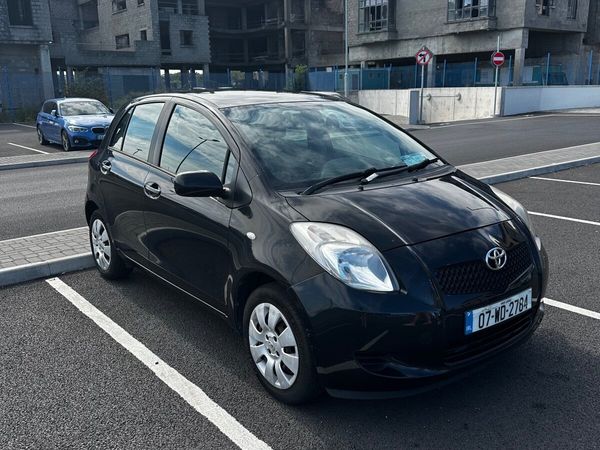 Toyota Yaris Hatchback, Petrol, 2007, Black