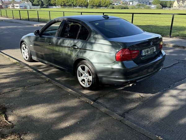 BMW 3-Series Saloon, Diesel, 2011, Grey
