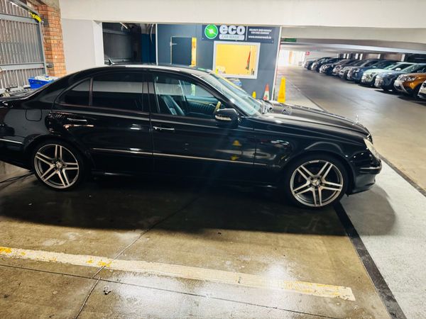 Mercedes-Benz E-Class Saloon, Diesel, 2009, Black