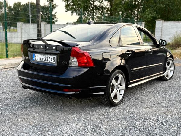 Volvo S40 Saloon, Diesel, 2010, Black