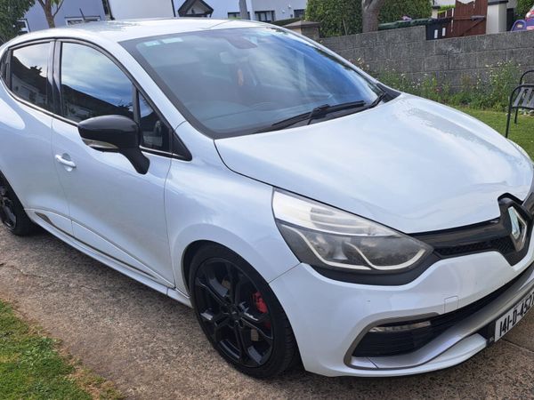 Renault Clio Hatchback, Petrol, 2014, White