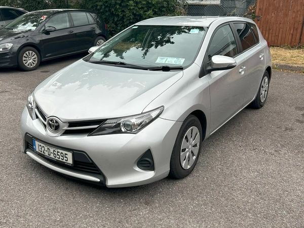 Toyota Auris Van, Diesel, 2013, Silver